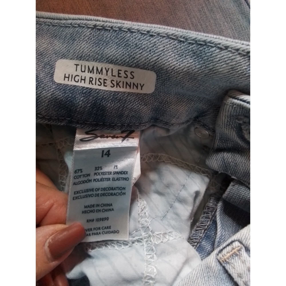 Seven 7 Tummy Less High Rise Skinny Jeans - Picture 4 of 9